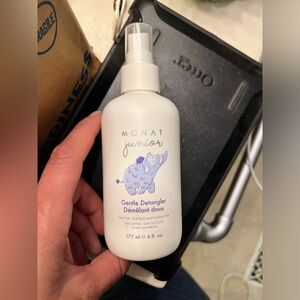 Monat gentle detangler
